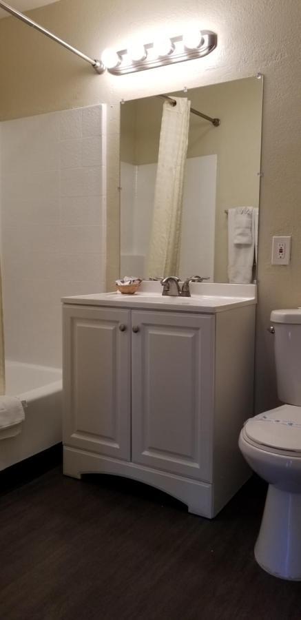 Sierra Crossing Motel Bloomington 외부 사진
