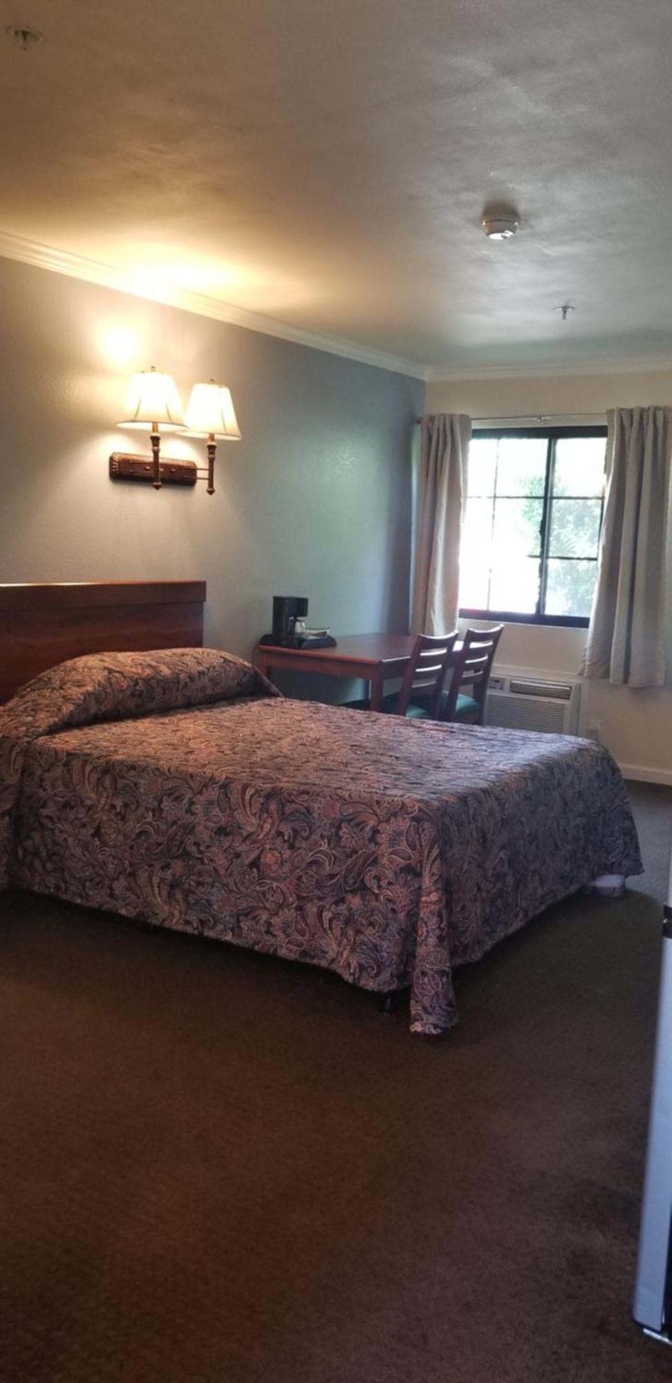Sierra Crossing Motel Bloomington 외부 사진