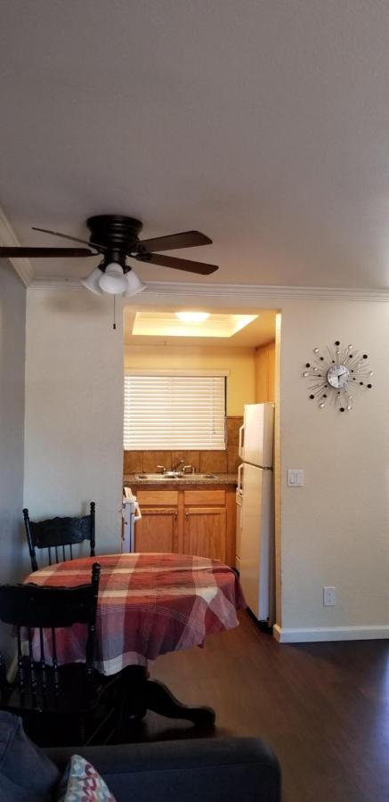 Sierra Crossing Motel Bloomington 외부 사진