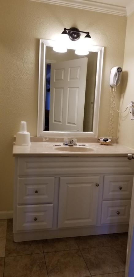 Sierra Crossing Motel Bloomington 외부 사진